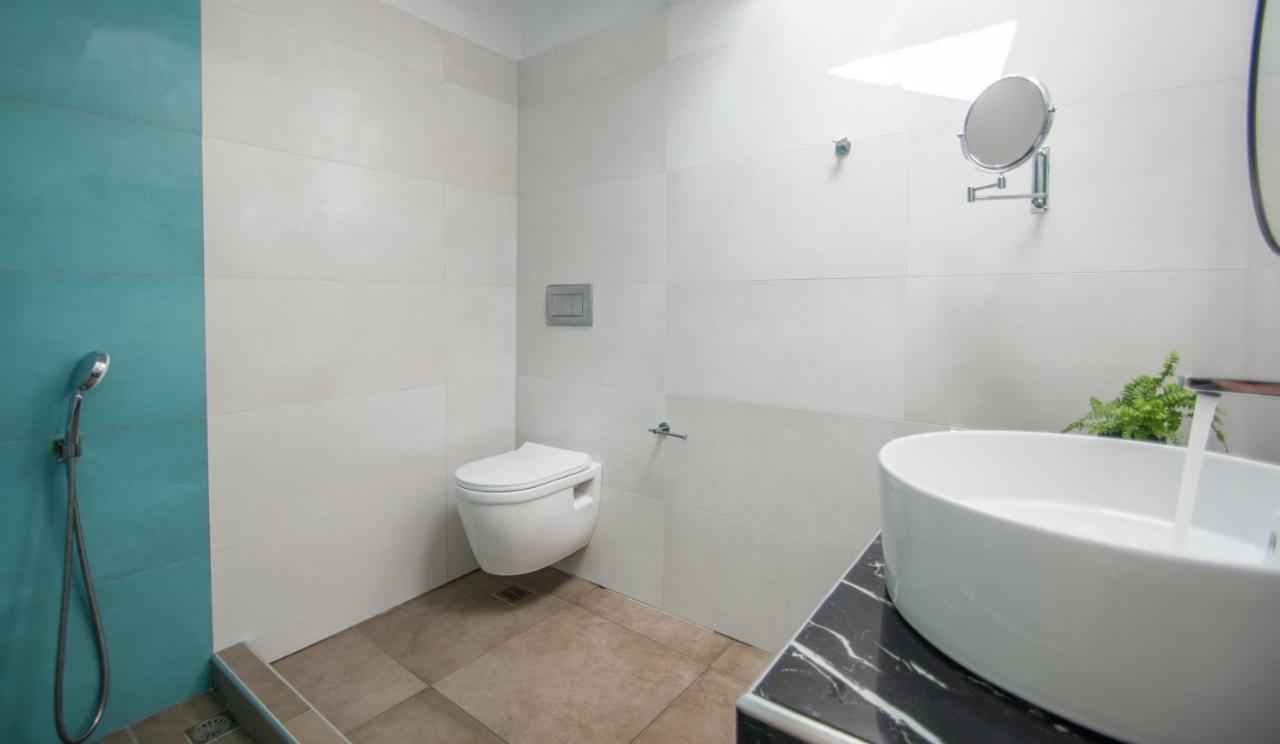 Gold Olive Suites อลิกานาส ภายนอก รูปภาพ